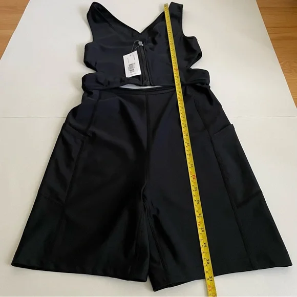Outdoor Voices SplashKnit 6" Cutout Bodysuit Romper Black NWT - Picture 9 of 10